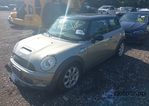 2007 Mini Cooper S from USA, damaged, VIN WMWMF73597TL87511